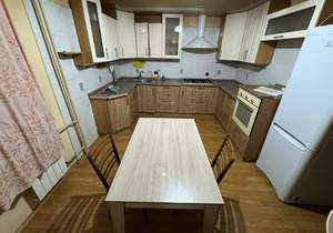 Дом 300м², 2-этажный, на длительный срок,