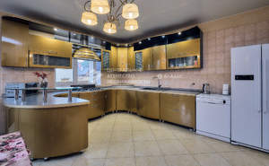 Дом 600м², 2-этажный, на длительный срок,