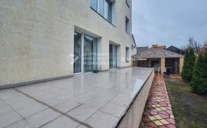 Дом 600м², 2-этажный, на длительный срок,