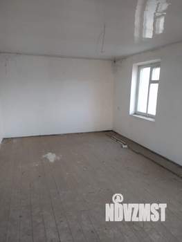 Дом 93м², 2-этажный, участок 6 сот.