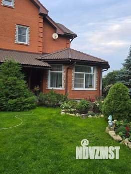 Коттедж 295м², 3-этажный, участок 15 сот.