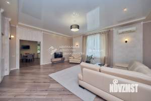 Дом 410м², 2-этажный, участок 10 сот.