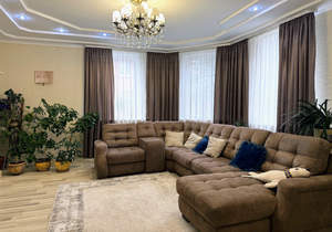 Дом 210м², 2-этажный, участок 4 сот.