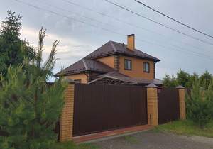 Дом 136м², 2-этажный, участок 10 сот.