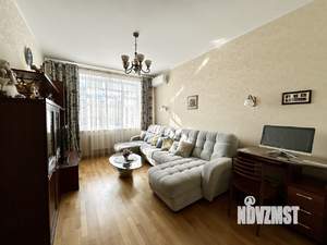 Коттедж 188м², 2-этажный, участок 10 сот.