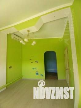 Дом 100м², 2-этажный, участок 4 сот.