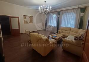 Дом 332м², 3-этажный, участок 8 сот.