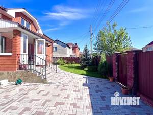 Дом 238м², 2-этажный, участок 10 сот.