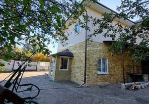 Дом 240м², 2-этажный, участок 11 сот.