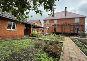 Дом 662м², 3-этажный, участок 11 сот.