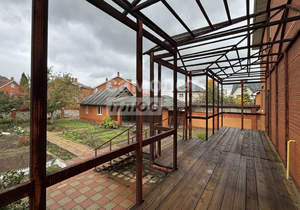 Дом 662м², 3-этажный, участок 11 сот.