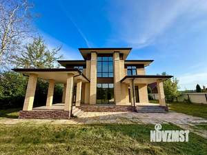 Дом 298м², 2-этажный, участок 15 сот.