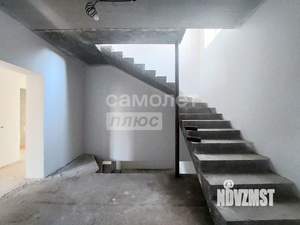 Коттедж 300м², 3-этажный, участок 5 сот.