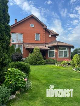 Коттедж 295м², 3-этажный, участок 15 сот.