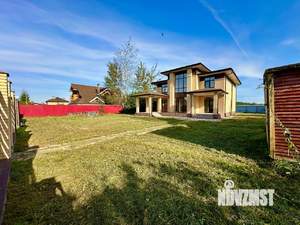 Дом 298м², 2-этажный, участок 15 сот.