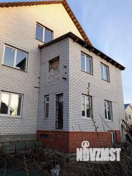 Коттедж 350м², 3-этажный, участок 8 сот.