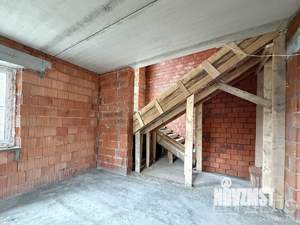 Дом 180м², 2-этажный, участок 8 сот.