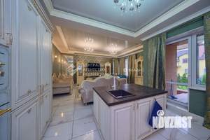 Таунхаус 341м², 2-этажный, участок 1 сот.