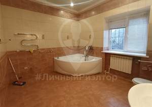 Дом 332м², 3-этажный, участок 8 сот.