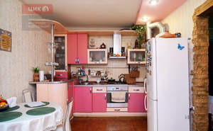 Дом 213м², 2-этажный, участок 10 сот.