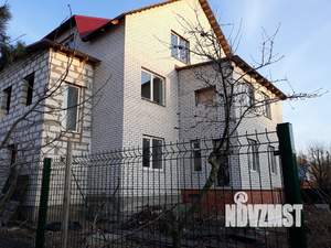 Коттедж 350м², 3-этажный, участок 8 сот.