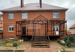 Дом 662м², 3-этажный, участок 11 сот.