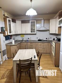 Коттедж 270м², 2-этажный, на длительный срок, 