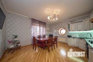 Дом 800м², 2-этажный, участок 8 сот.  