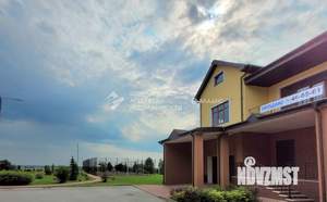 Таунхаус 734м², 3-этажный, участок 15 сот.  