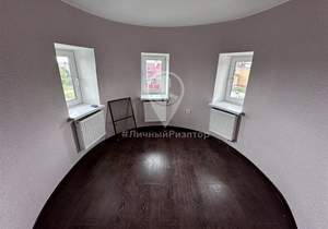 Дом 450м², 3-этажный, участок 8 сот.  