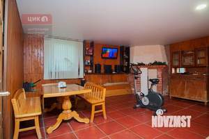 Дом 213м², 2-этажный, участок 10 сот.  