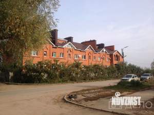 Таунхаус 412м², 3-этажный, участок 4 сот.  