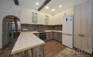 Дом 262м&sup2;, 2-этажный, участок 18 сот.  