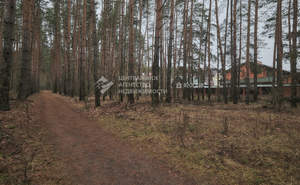 Дом 405м&sup2;, 2-этажный, участок 10 сот.  