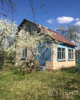 Дом 30м², 2-этажный, участок 6 сот.  