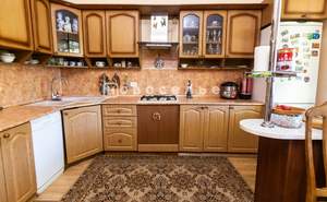 Дом 390м², 3-этажный, участок 4 сот.  