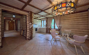 Дом 244м², 2-этажный, участок 14 сот.  