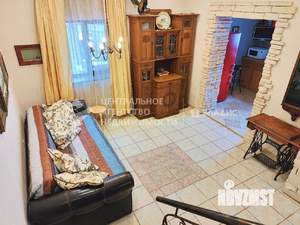 Дом 123м², 3-этажный, участок 3 сот.  