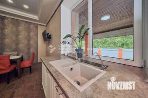 Дом 410м², 2-этажный, участок 10 сот.  