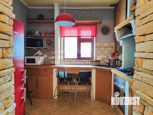 Дом 123м², 3-этажный, участок 3 сот.  