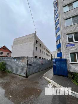 Дом 1235м², 3-этажный, участок 10 сот.  