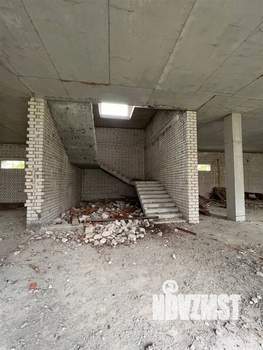 Дом 1235м², 3-этажный, участок 10 сот.  