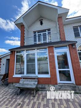 Дом 220м², 2-этажный, участок 6 сот.  