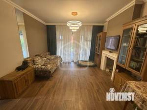 Дом 180м², 2-этажный, участок 9 сот.  