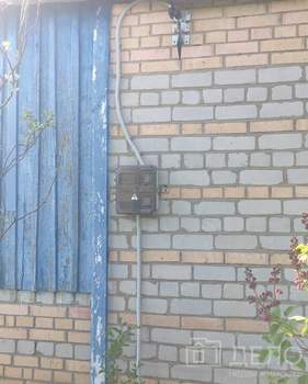 Дом 30м&sup2;, 2-этажный, участок 6 сот.  