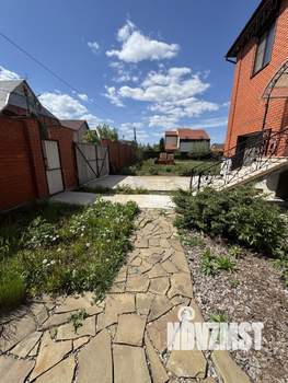 Коттедж 382м², 3-этажный, участок 6 сот.  