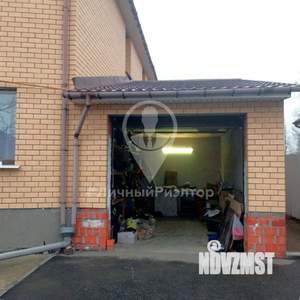 Дом 300м², 3-этажный, участок 6 сот.  