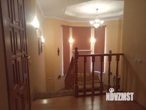 Коттедж 315м², 4-этажный, участок 8 сот.  