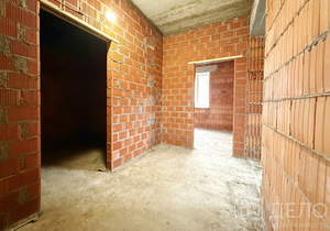 Дом 180м&sup2;, 2-этажный, участок 8 сот.  