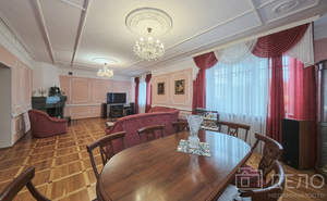 Дом 504м&sup2;, 3-этажный, участок 7 сот.  